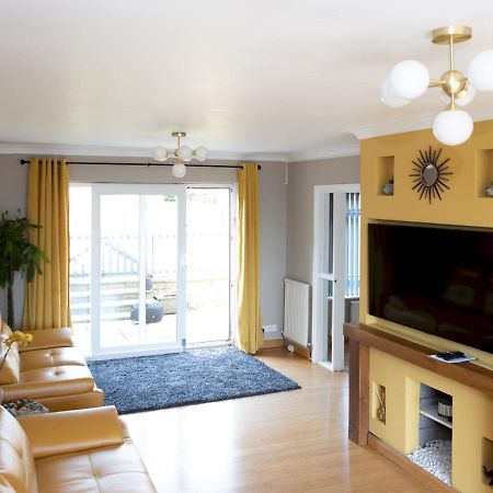 Pass The Keys Amazing 4 Bedroom Property- Hot Tub & Sea Views 스카버러 외부 사진