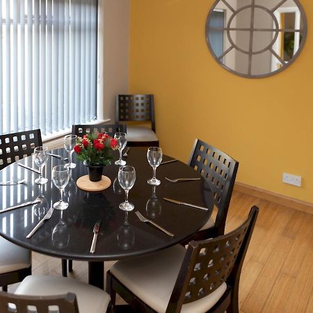 Pass The Keys Amazing 4 Bedroom Property- Hot Tub & Sea Views 스카버러 외부 사진