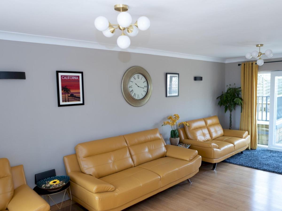Pass The Keys Amazing 4 Bedroom Property- Hot Tub & Sea Views 스카버러 외부 사진